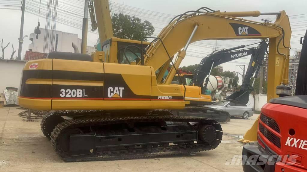 CAT 320 B L Rupsgraafmachines