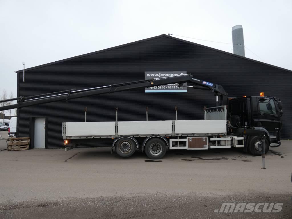 DAF CF 290 Vlakke laadvloer met kraan