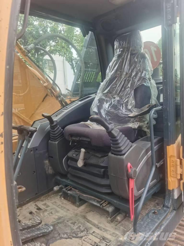Hyundai R220LC-9S Rupsgraafmachines