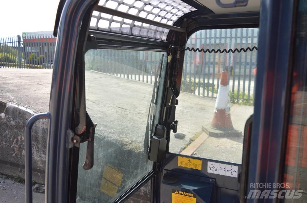 Hanix H 22 cab Minigraafmachines < 7t