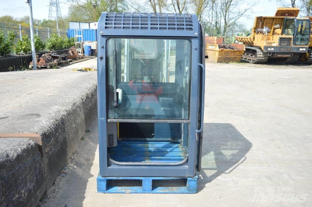 Hanix H 22 cab Minigraafmachines < 7t