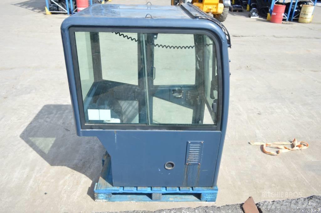 Hanix H 22 cab Minigraafmachines < 7t