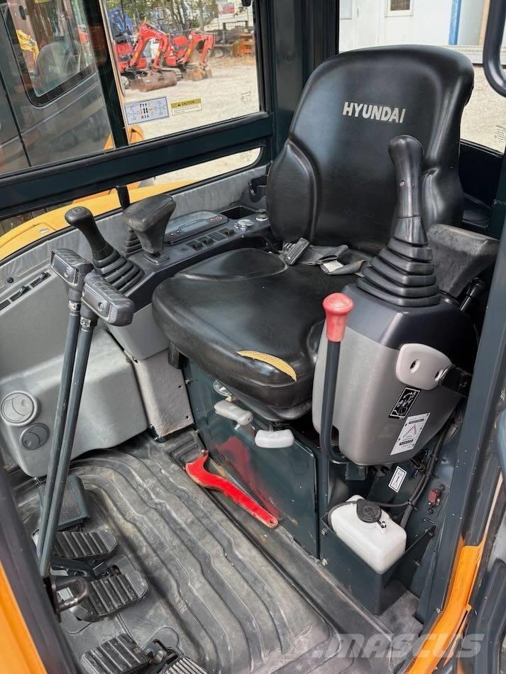 Hyundai R25Z-9 AK Minigraafmachines < 7t