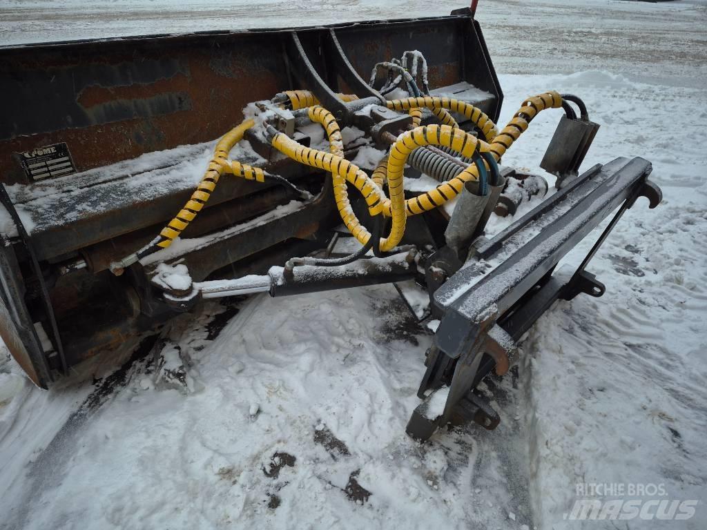 Pome Zoom 2100-3300 Sneeuwschuivers en -ploegen