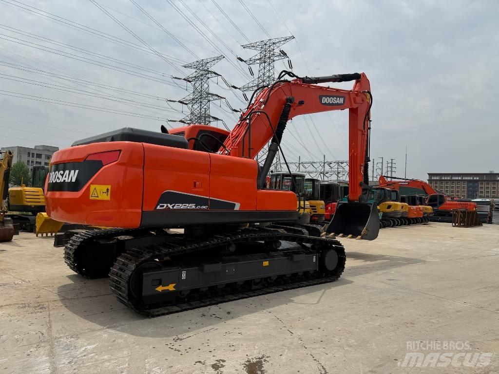 Doosan DX 225 LC-9C Rupsgraafmachines