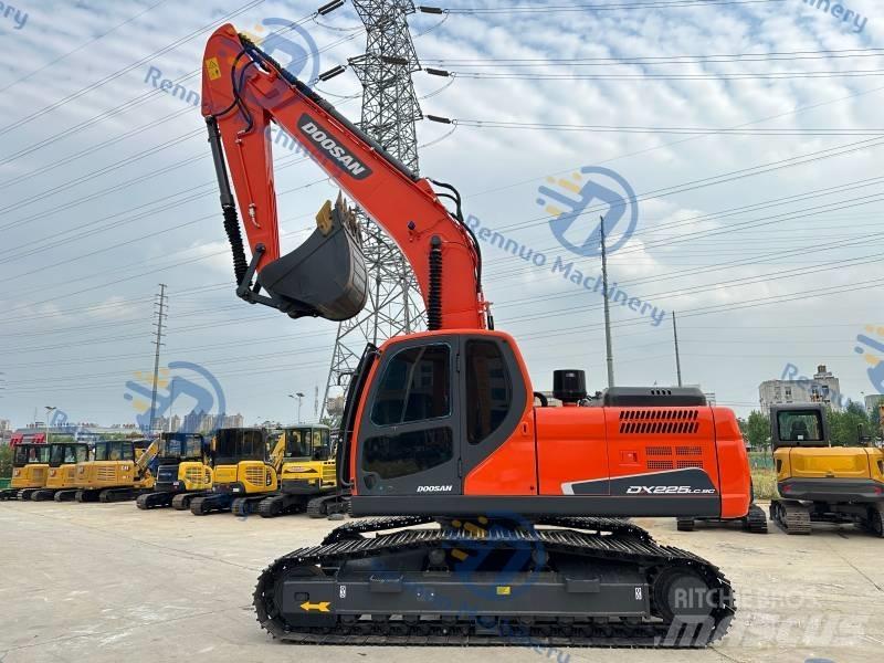 Doosan DX 225 LC-9C Rupsgraafmachines