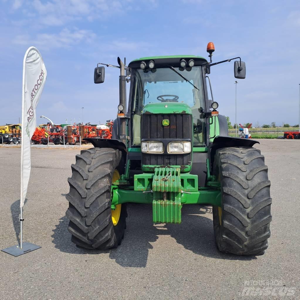 John Deere 6920 S Tractoren