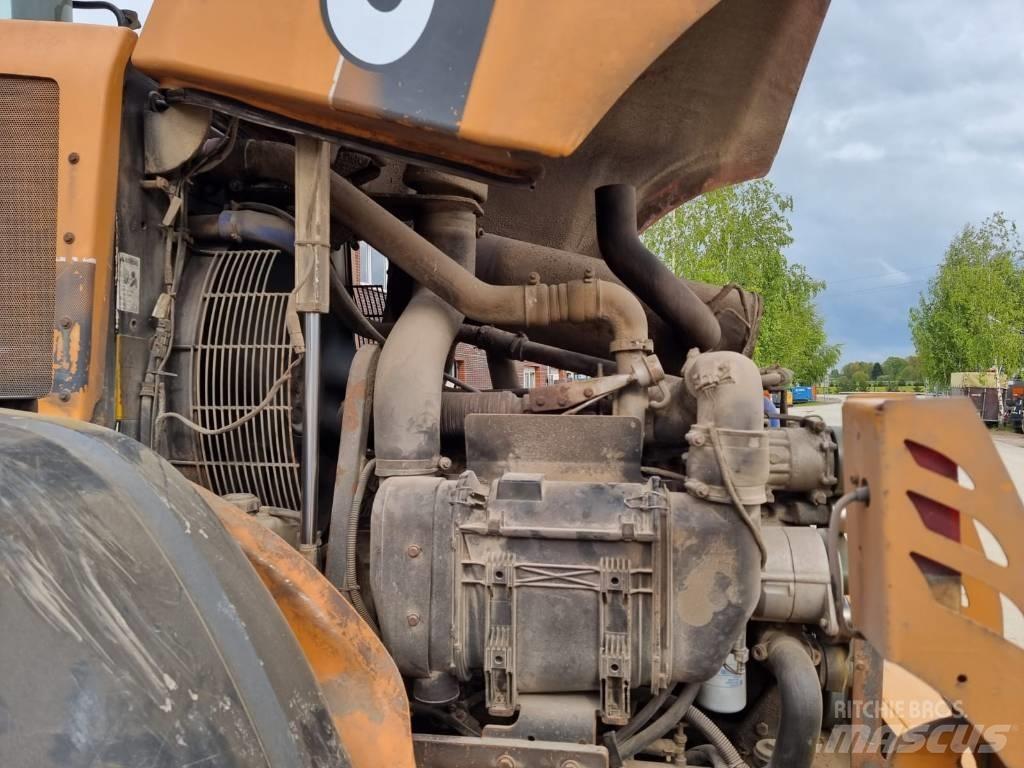 CASE 921 F Wielladers