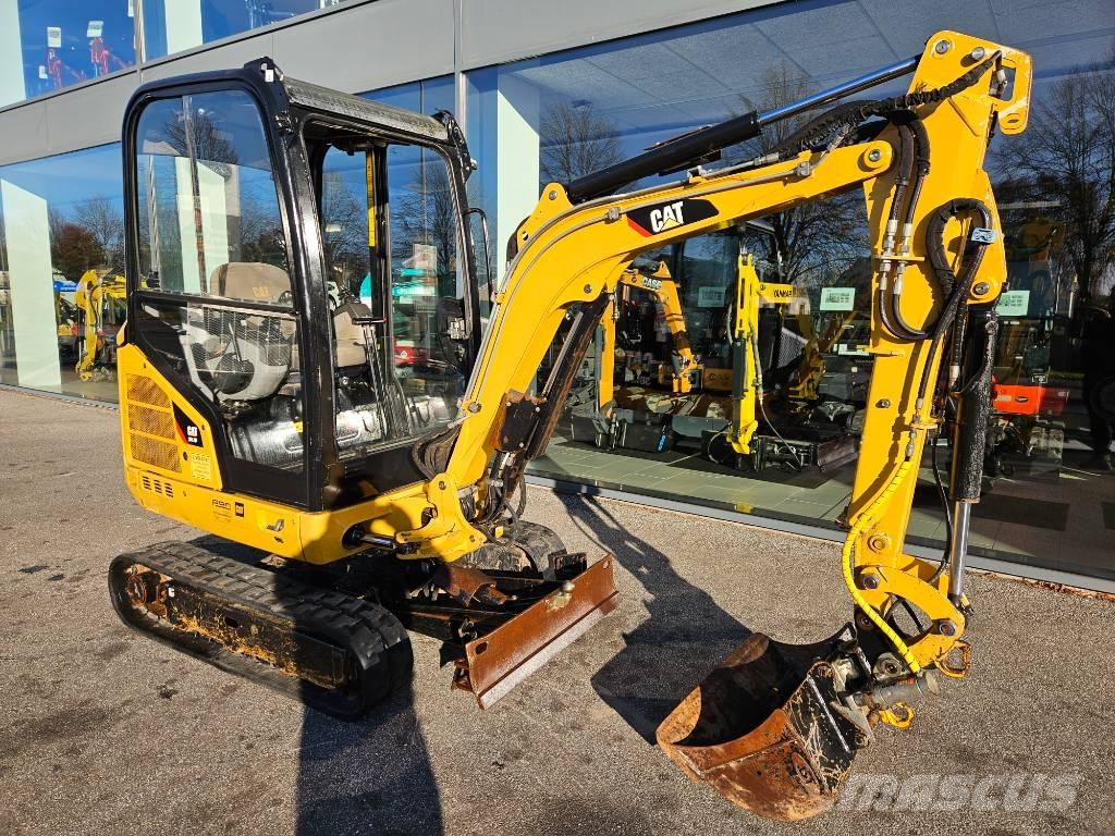 CAT 301.7 D Minigraafmachines < 7t