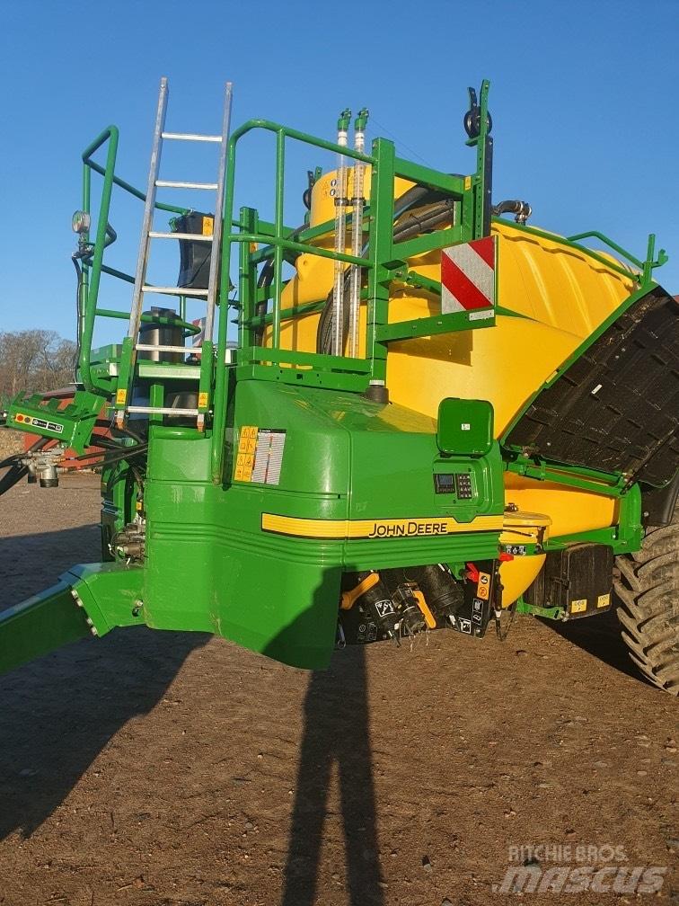 John Deere R975 i Getrokken spuitmachines