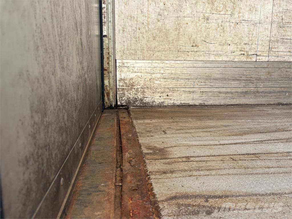 Schmitz 3aks Gesloten opleggers