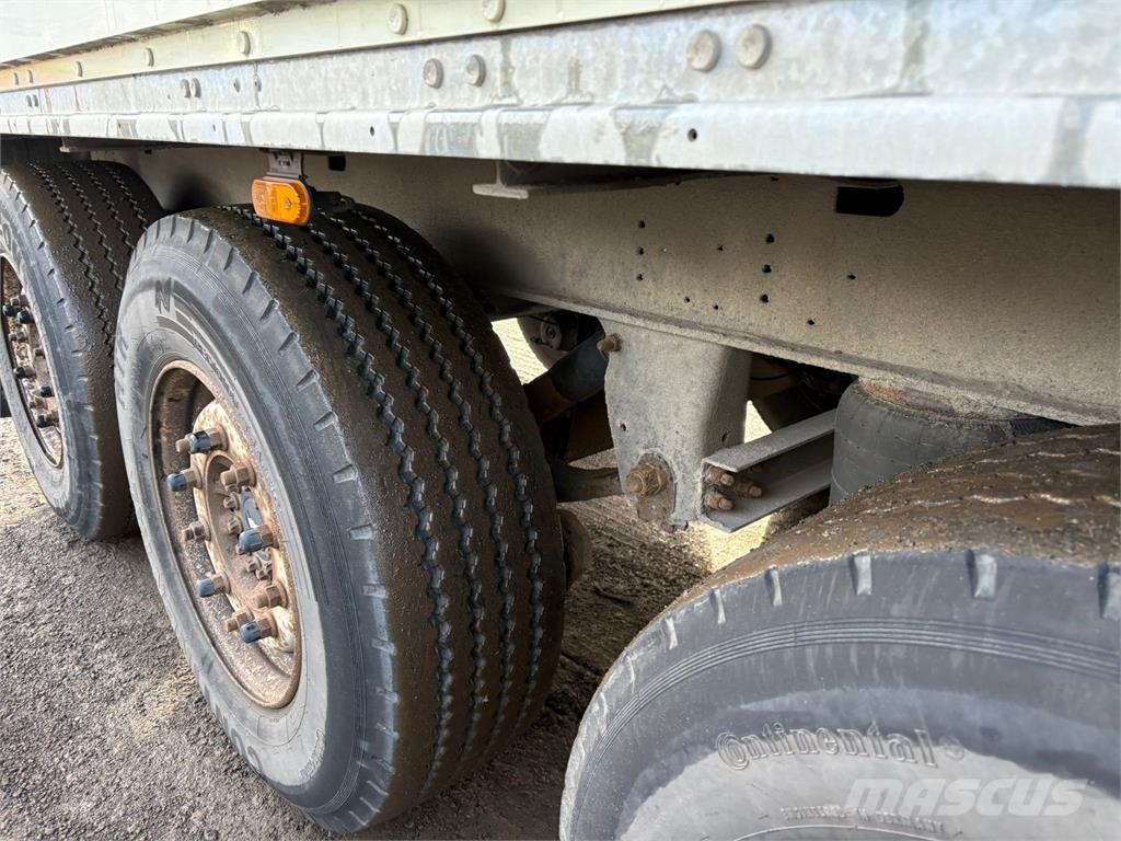 Schmitz 3aks Gesloten opleggers