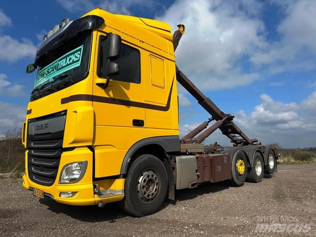 DAF XF 530 8x2-*4 Vrachtwagen met containersysteem