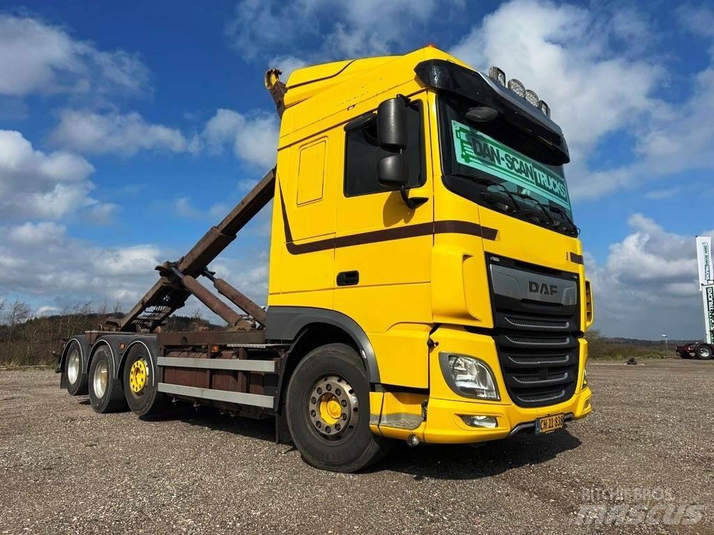 DAF XF 530 8x2-*4 Vrachtwagen met containersysteem