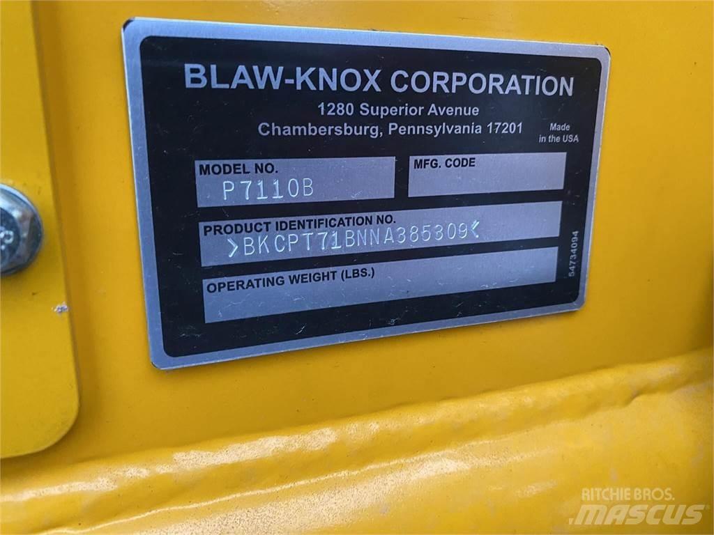 Blaw-Knox P7110B Asfaltafwerkmachines