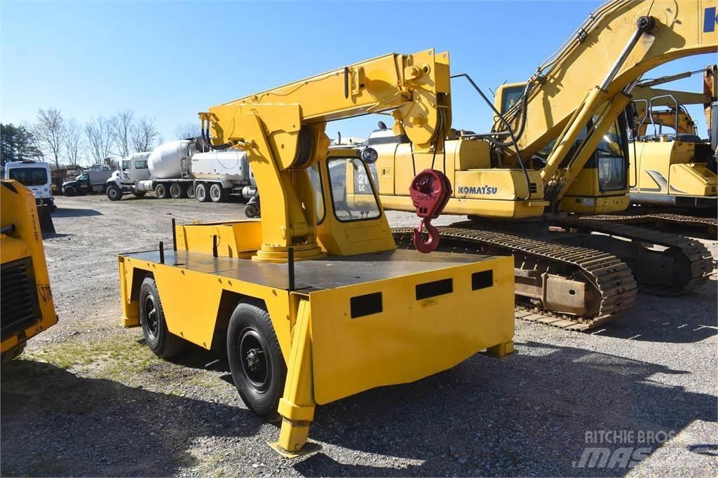 CASE 3330B Ruw terrein kranen
