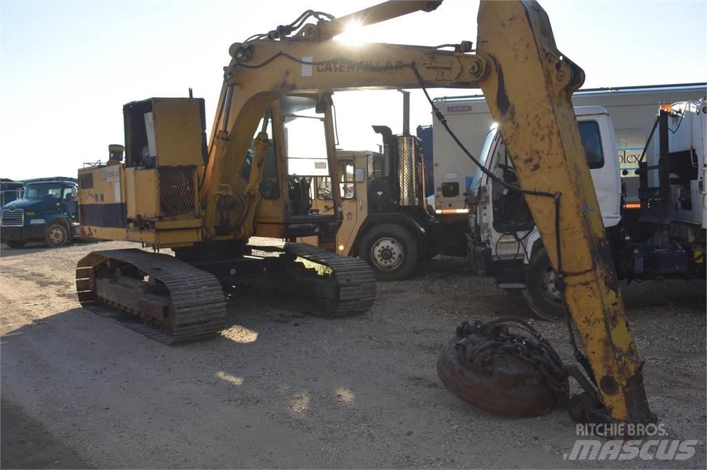 CAT 215B LC Rupsgraafmachines