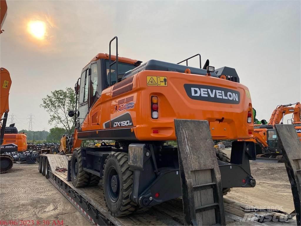 Develon DX190W-5 Wielgraafmachines