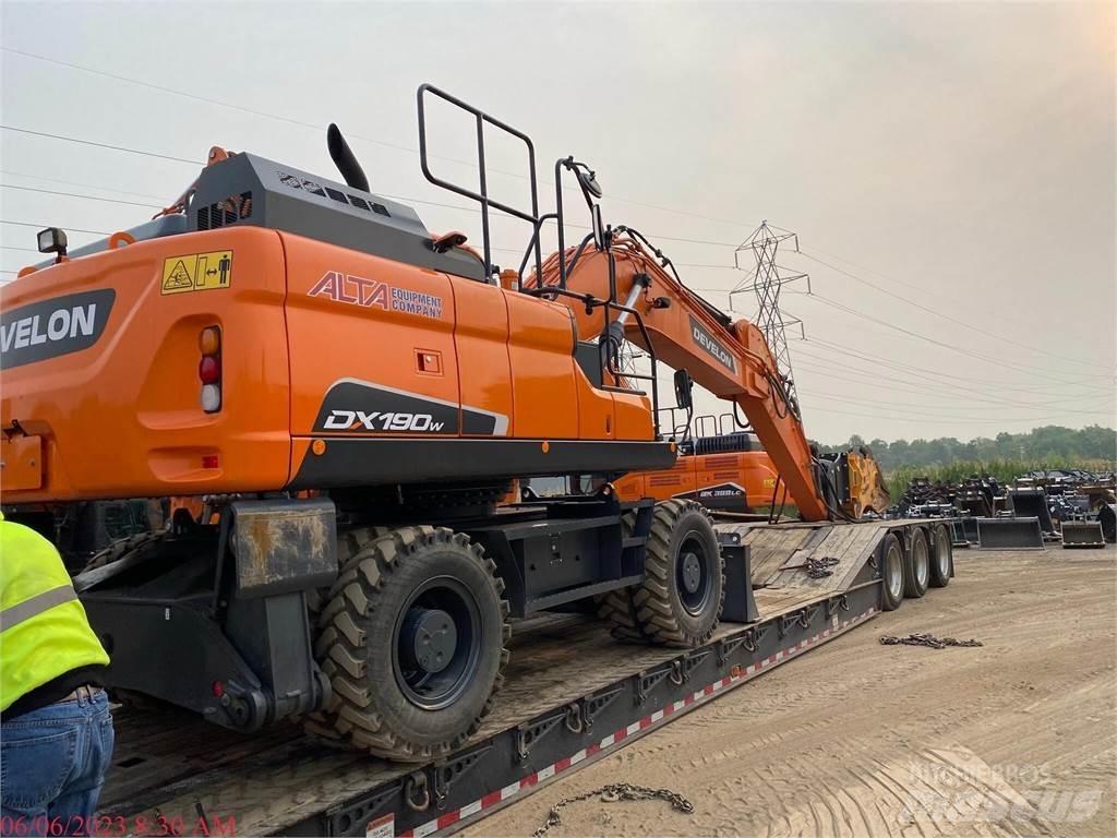 Develon DX190W-5 Wielgraafmachines
