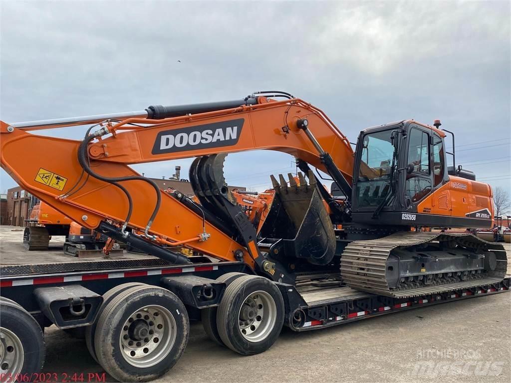 Develon DX255 LC-7 Rupsgraafmachines