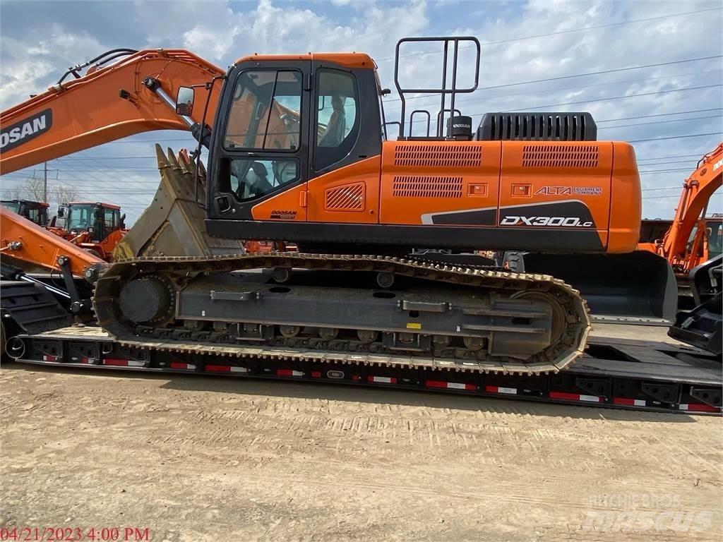 Develon DX300 LC-5 Rupsgraafmachines