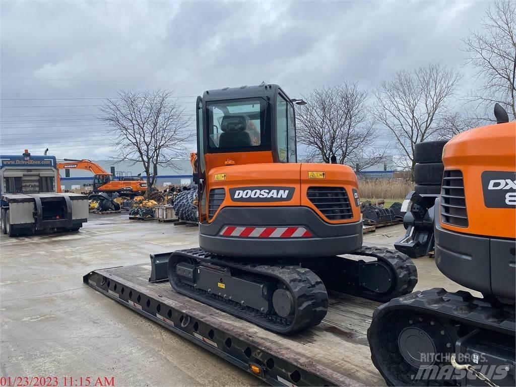 Develon DX62R-3 Rupsgraafmachines