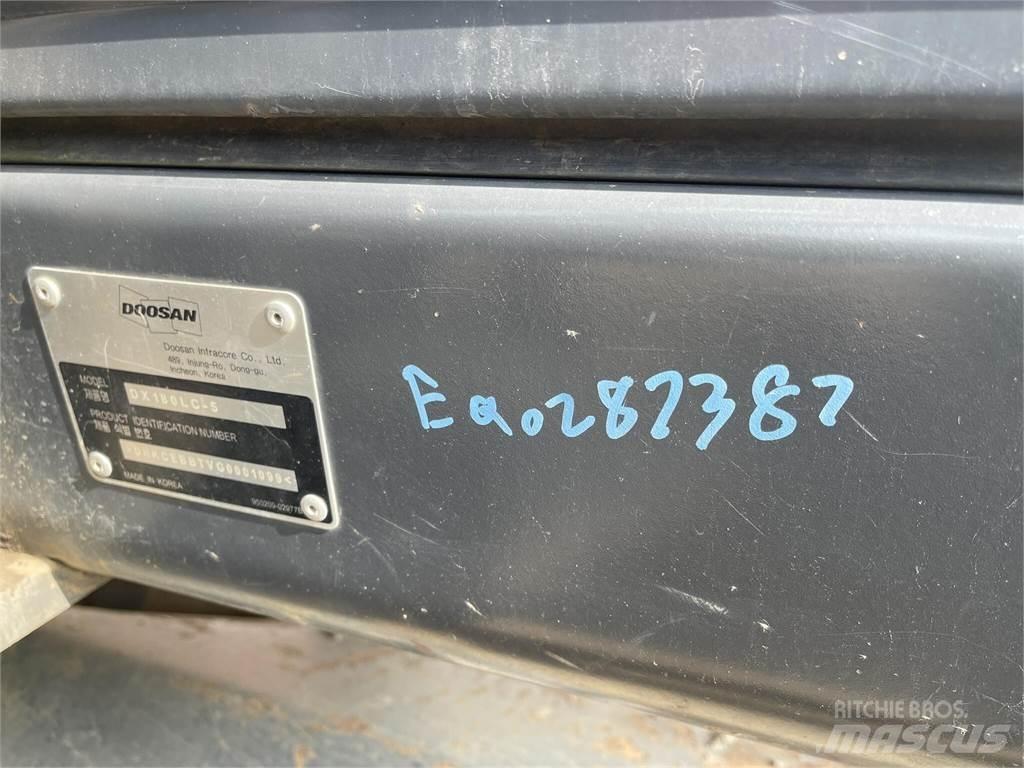 Doosan DX180 LC-5 Rupsgraafmachines
