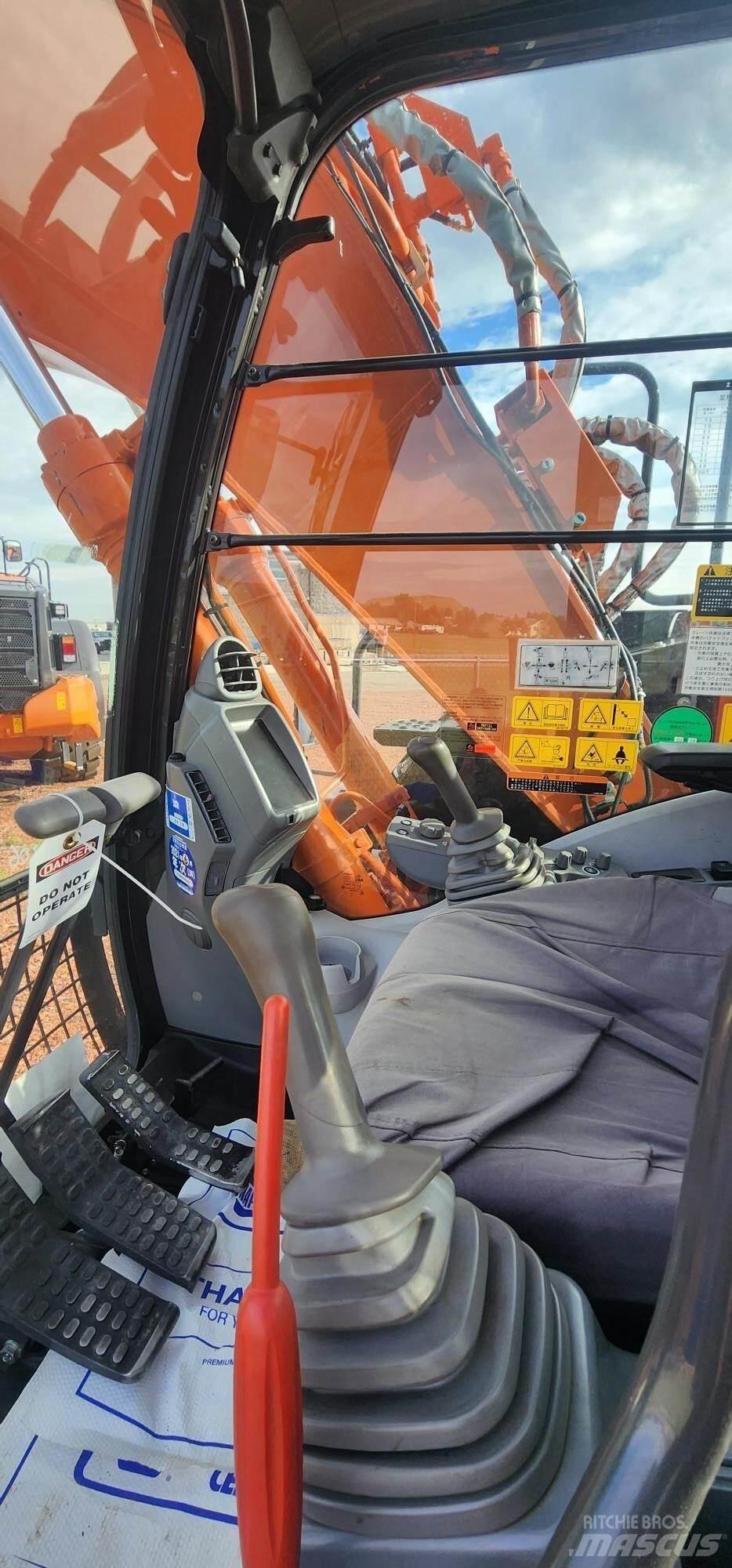 Hitachi ZX135US-6 Rupsgraafmachines