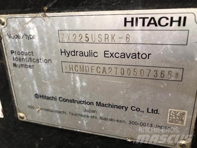 Hitachi ZX225USRK-6 Rupsgraafmachines