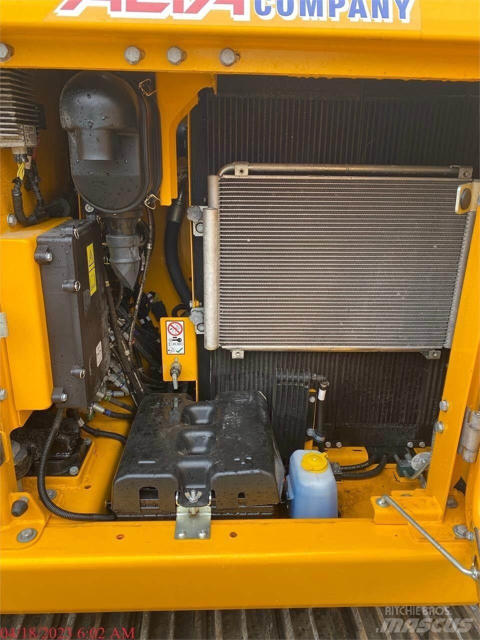 JCB 131X LC Rupsgraafmachines