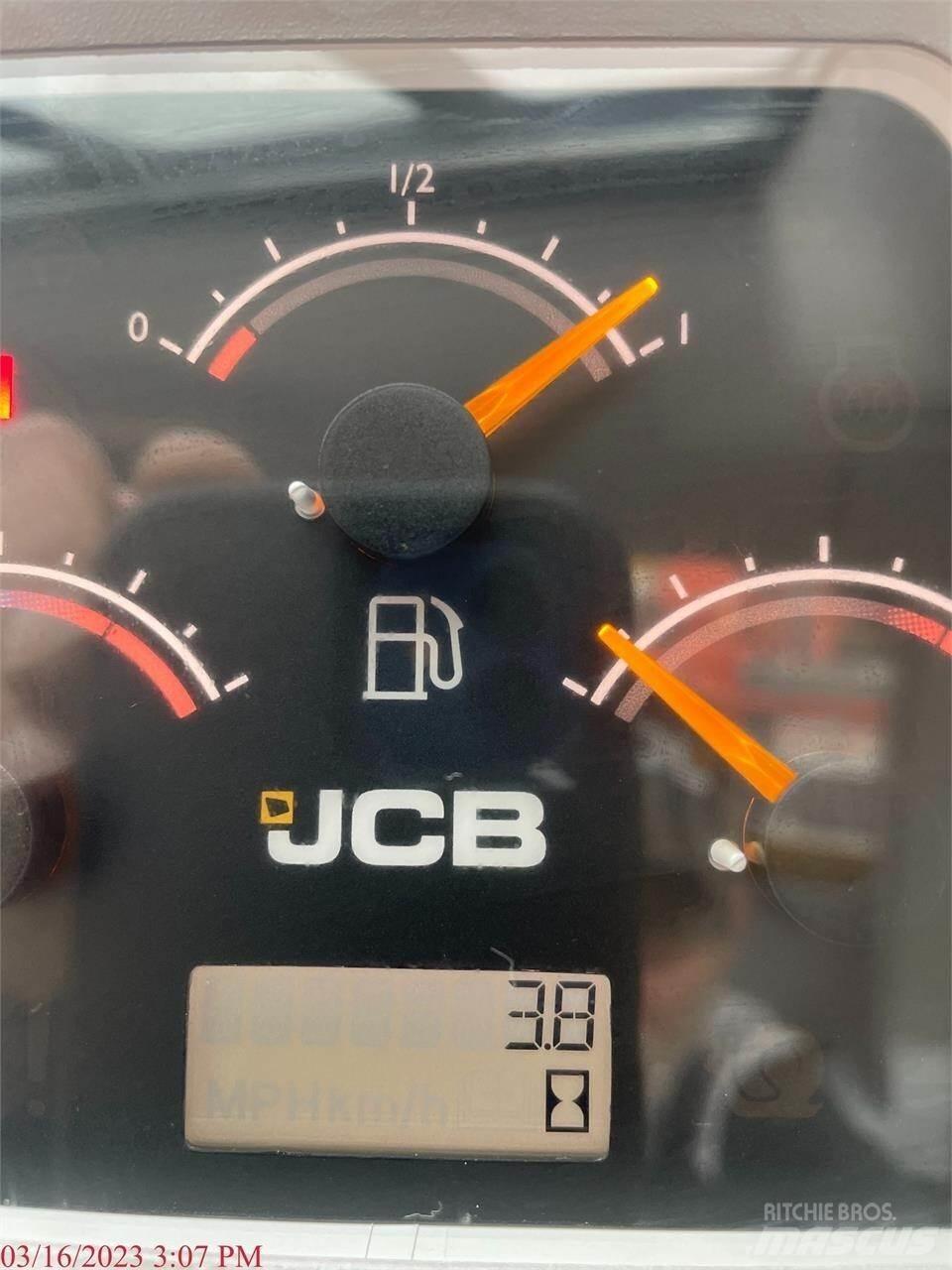 JCB 3TS-8T Schrankladers