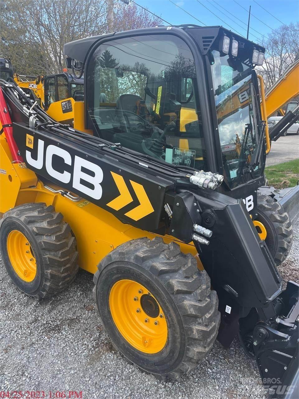 JCB 3TS-8W Schrankladers