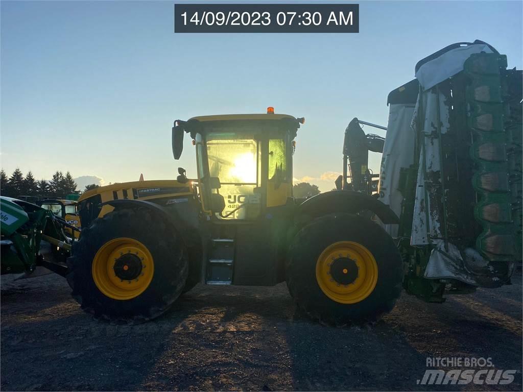 JCB FASTRAC 4220 Tractoren