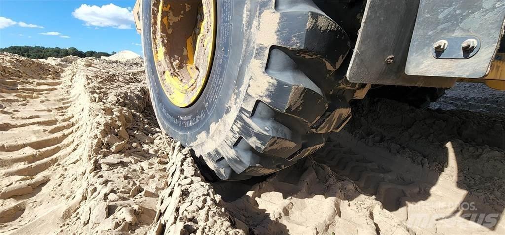 John Deere 310E Knik dumptrucks