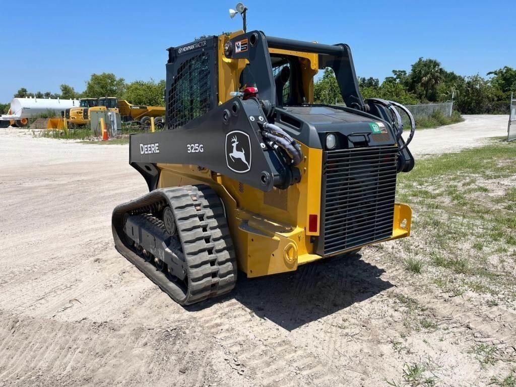 John Deere 325G Schrankladers