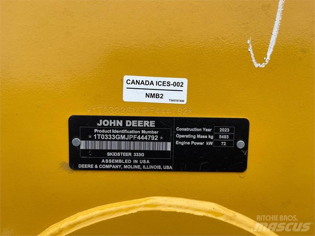 John Deere 333G Schrankladers