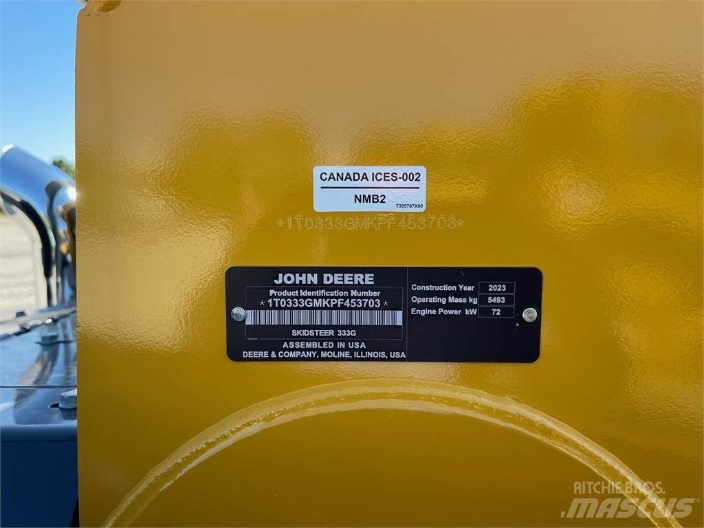 John Deere 333G Schrankladers