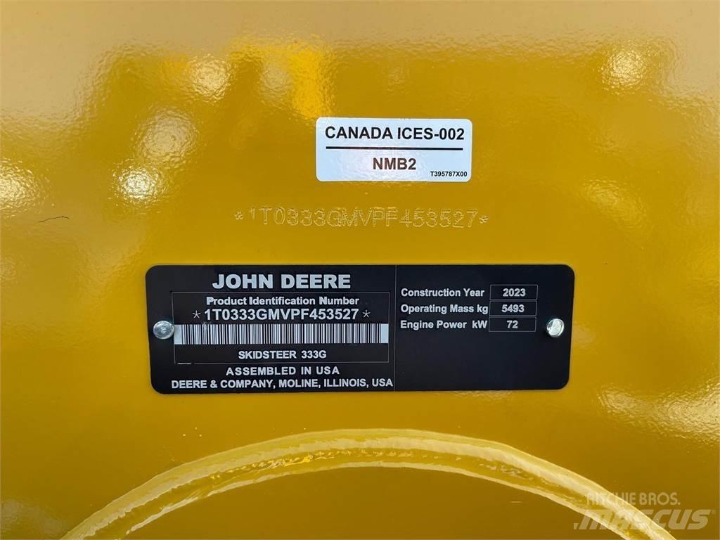 John Deere 333G Schrankladers