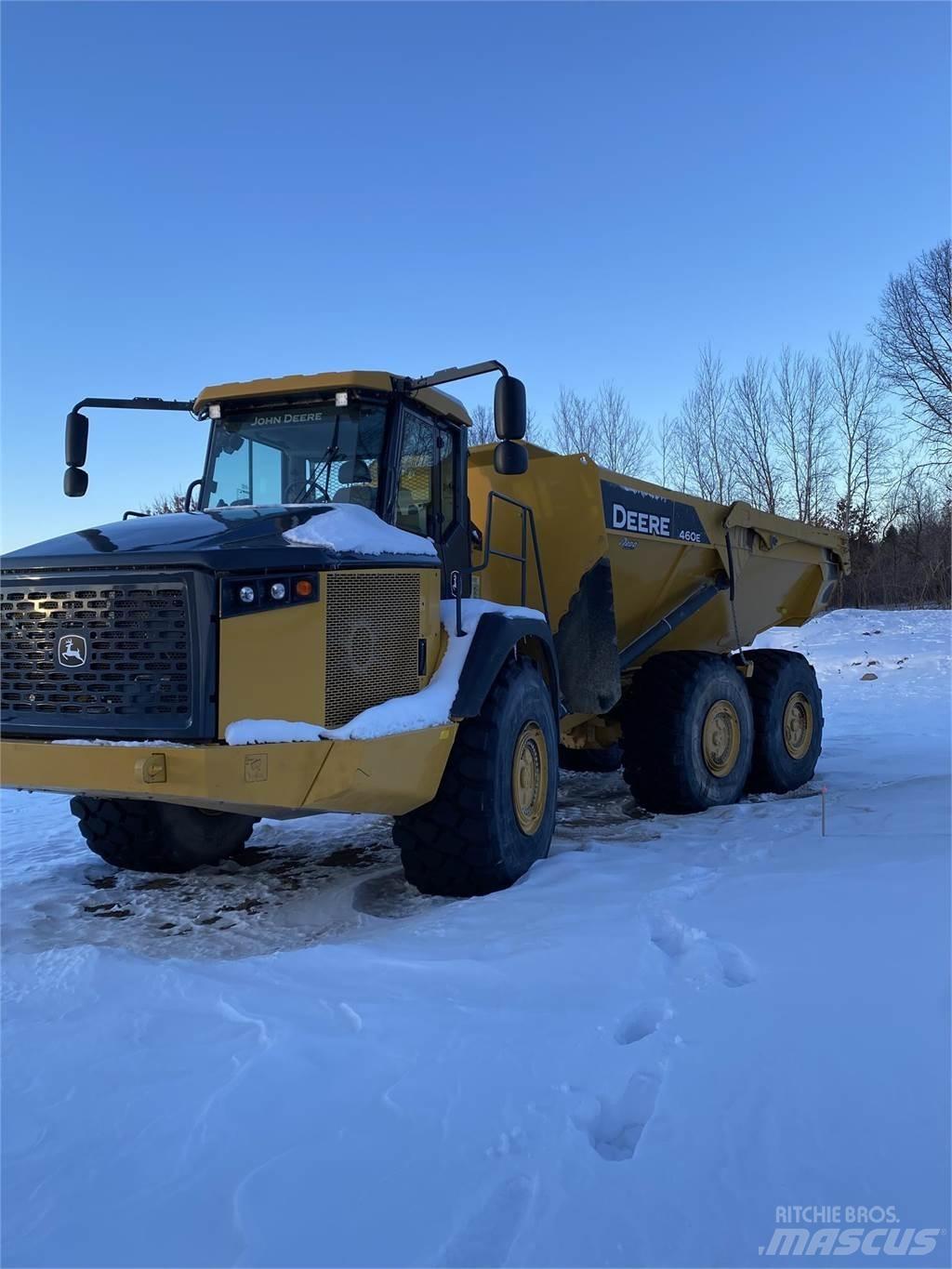 John Deere 460ET Knik dumptrucks