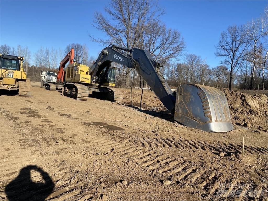 John Deere 670G LC Rupsgraafmachines