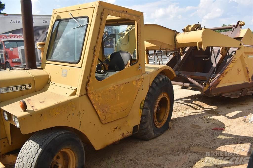 John Deere 760A Frezen