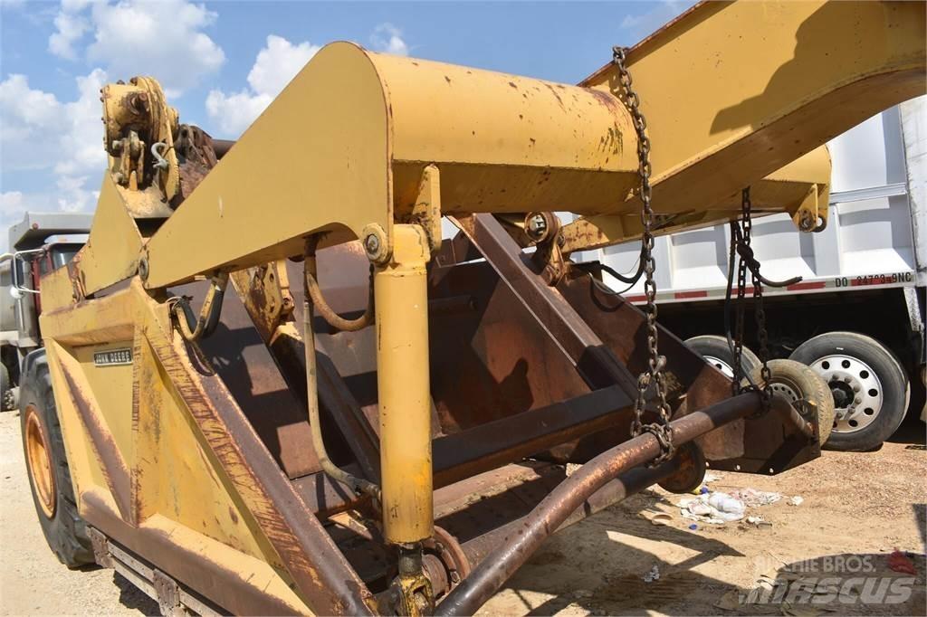 John Deere 760A Frezen