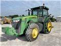 John Deere 8245R Tractoren