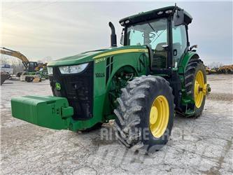 John Deere 8270R Tractoren