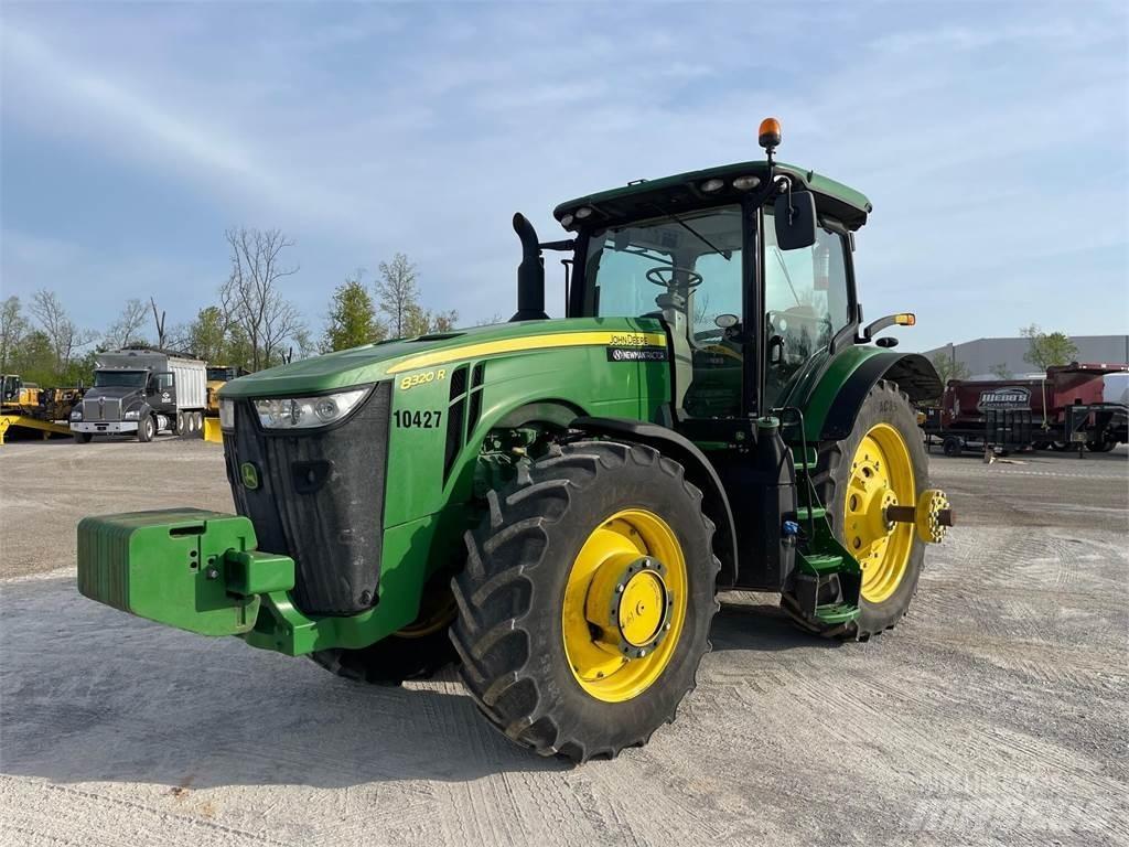John Deere 8320R Tractoren
