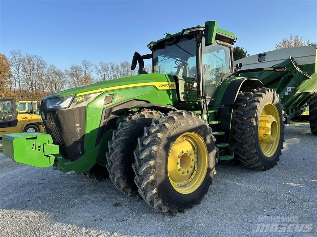 John Deere 8R 370 Tractoren