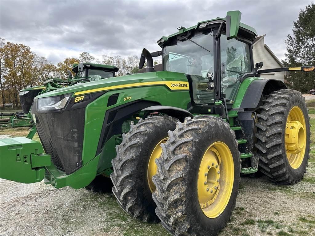 John Deere 8R 370 Tractoren