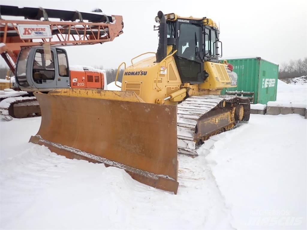 Komatsu D61PXi-24 Rupsdozers