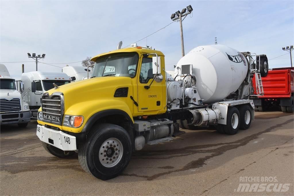 Mack GRANITE CV713 Betonmixers en pompen