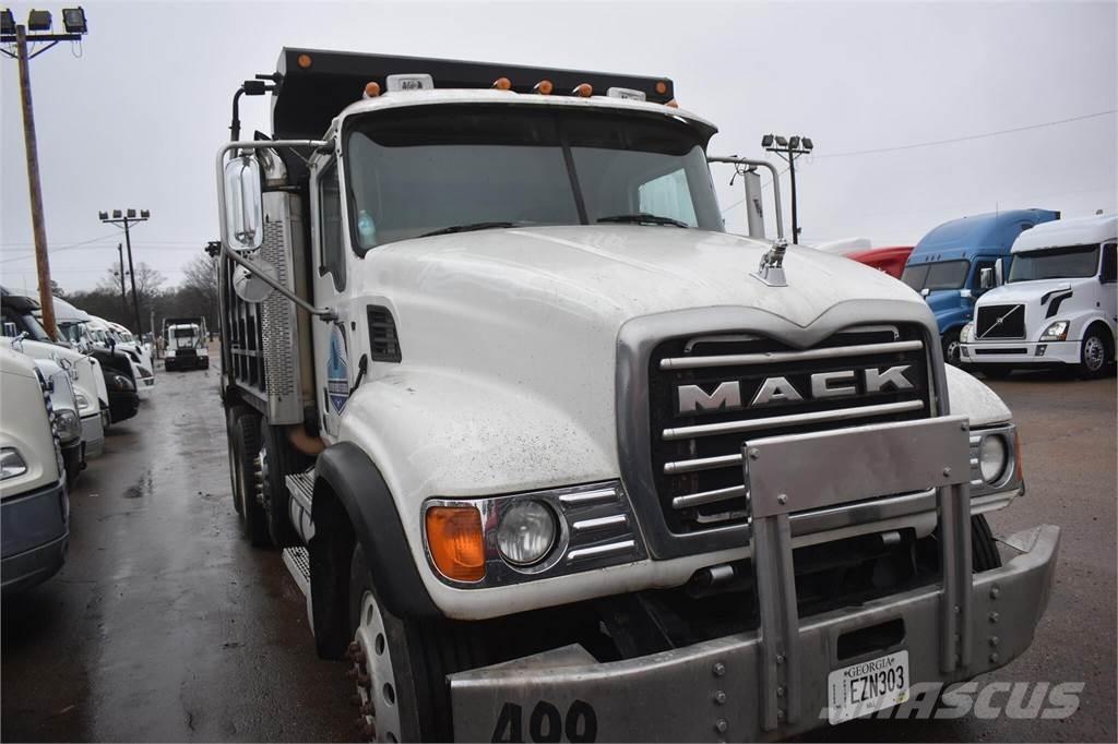 Mack GRANITE CV713 Kipper
